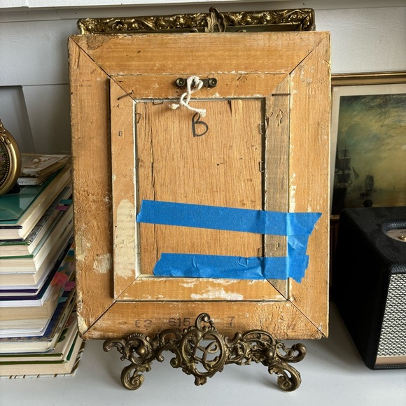 Moody Still Life Oil Painting in Ornate Gold Wood Frame - Picture 2 of 3